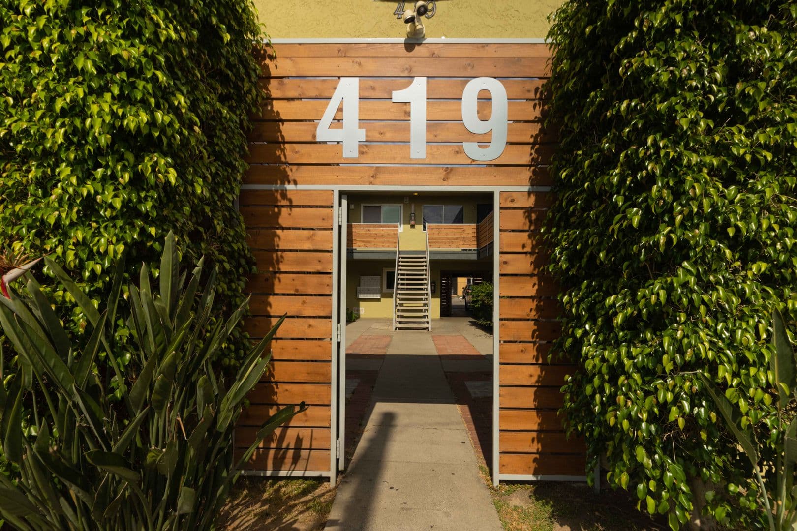 Oceanside Apartment: 419 Garfield Street