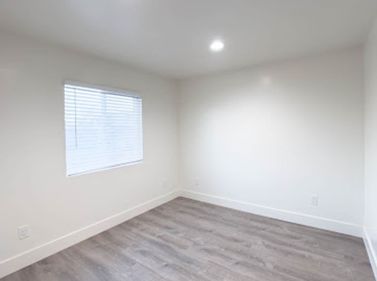 Oceanside Apartment: 1202 Missouri Avenue