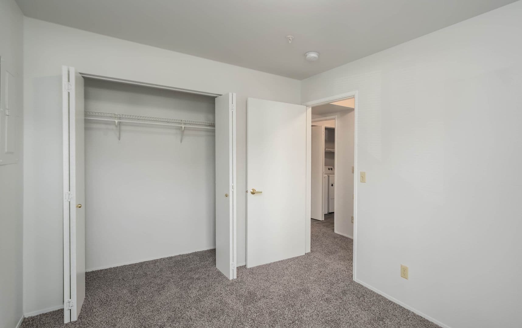Wenatchee Apartment: 212, 214 & 216 Antles Ave