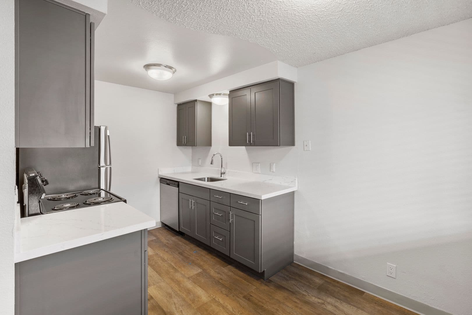 Vancouver Apartment: 1016 NE 86th St
