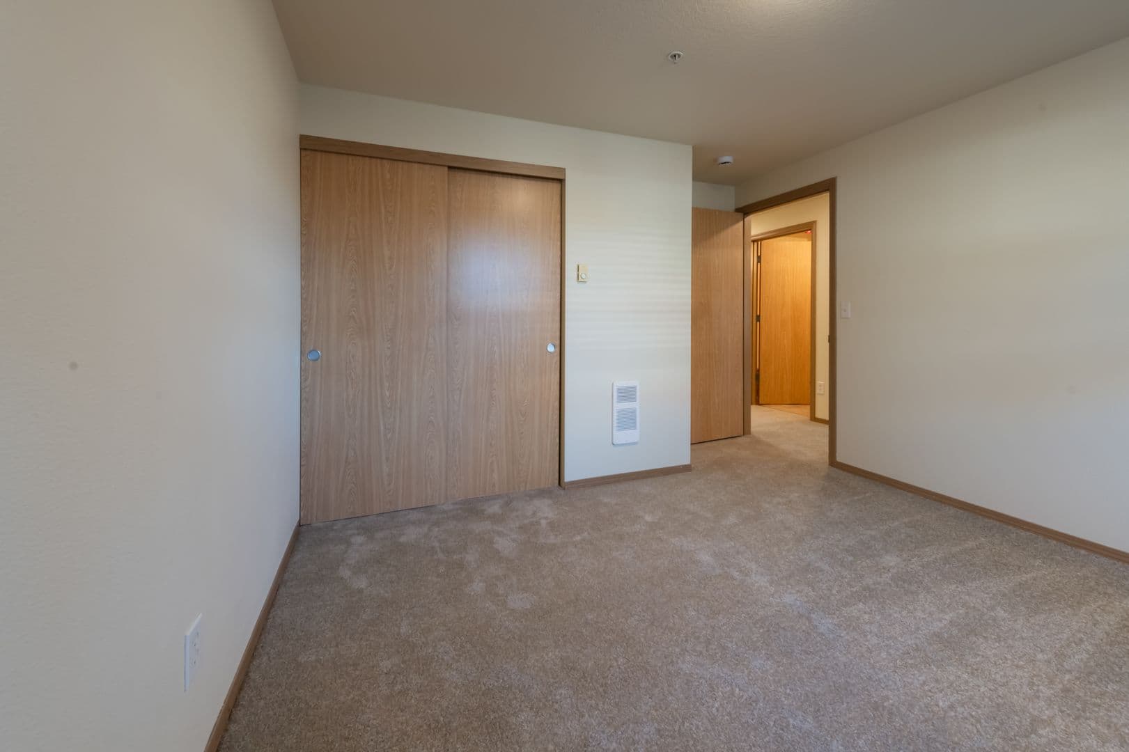Battle Ground Apartment: 419 SE Clark Ave