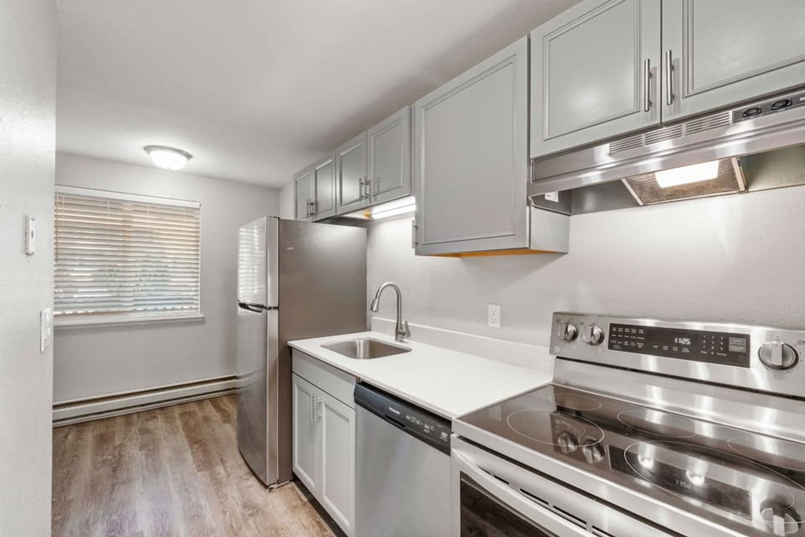 Tacoma Apartment: 5211 96th Street E