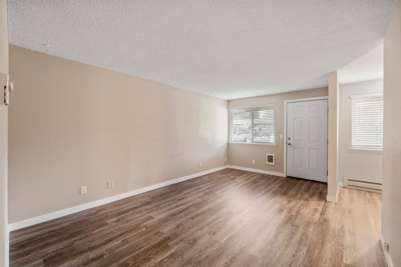 Tacoma Apartment: 5211 96th Street E