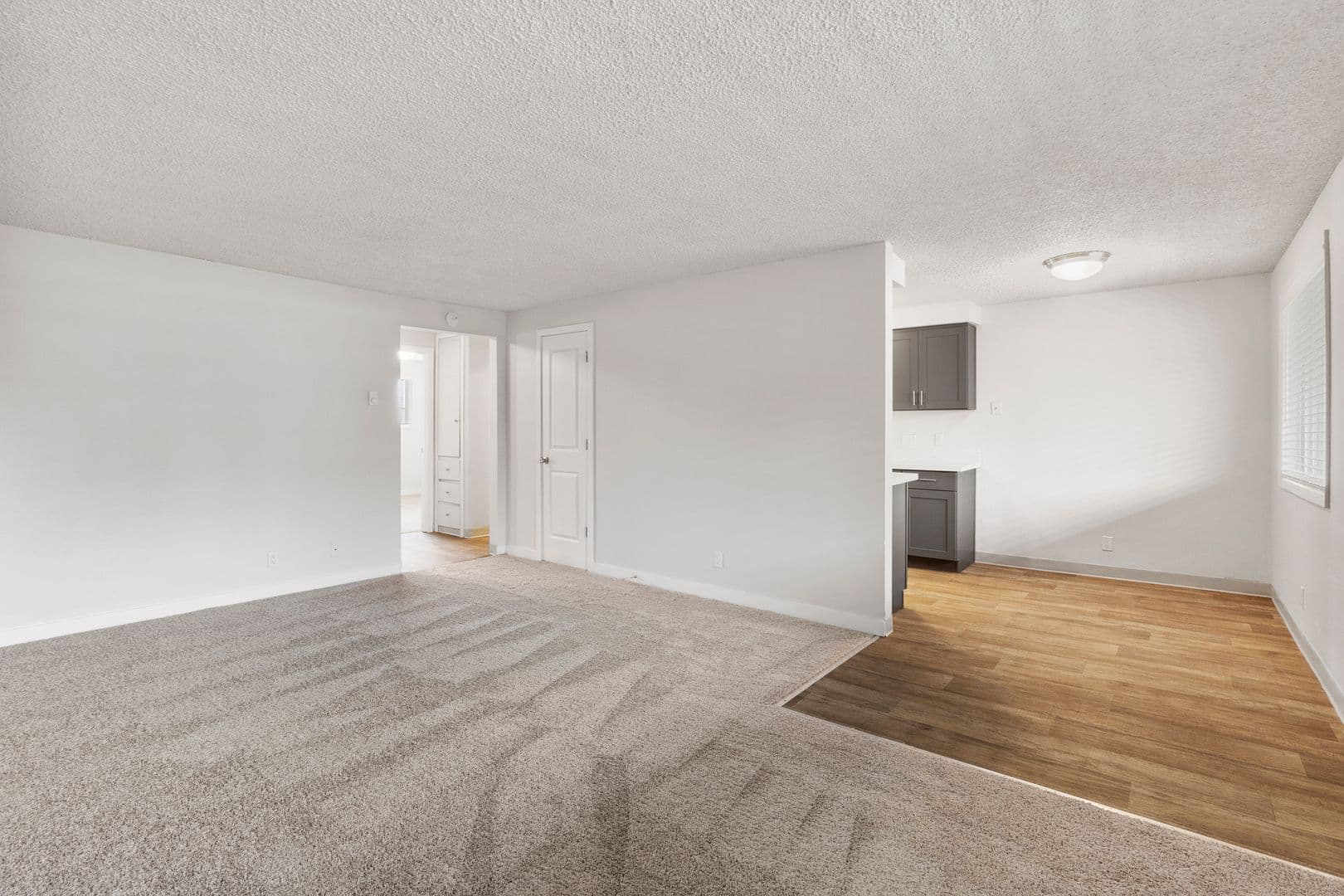 Vancouver Apartment: 1016 NE 86th St