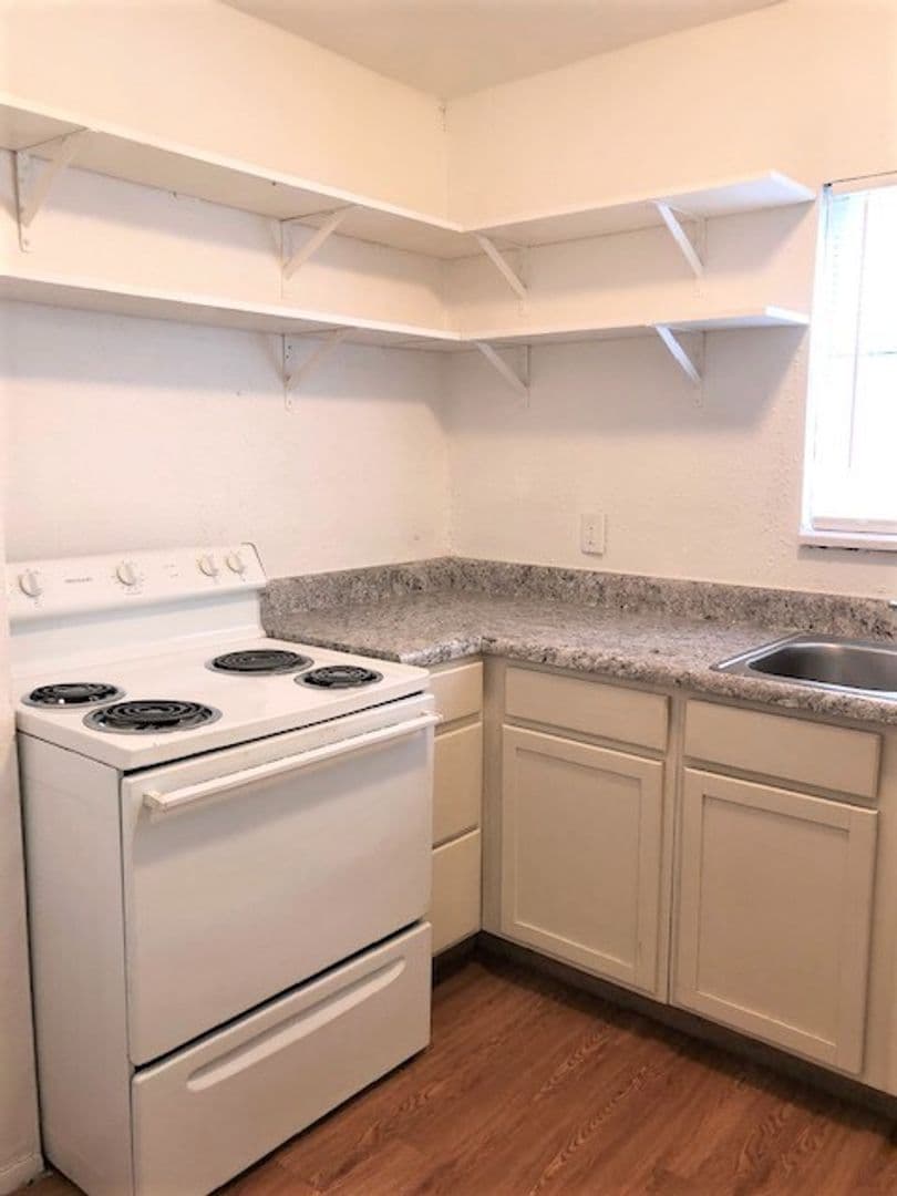 Oklahoma City Apartment: 540 SW 24th St