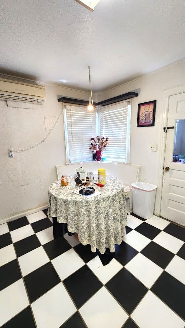 Oklahoma City Apartment: 2229 N Gatewood