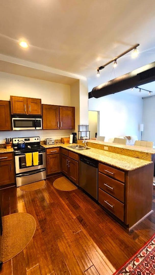 Oklahoma City House: 1 NE 2nd St Apt 409