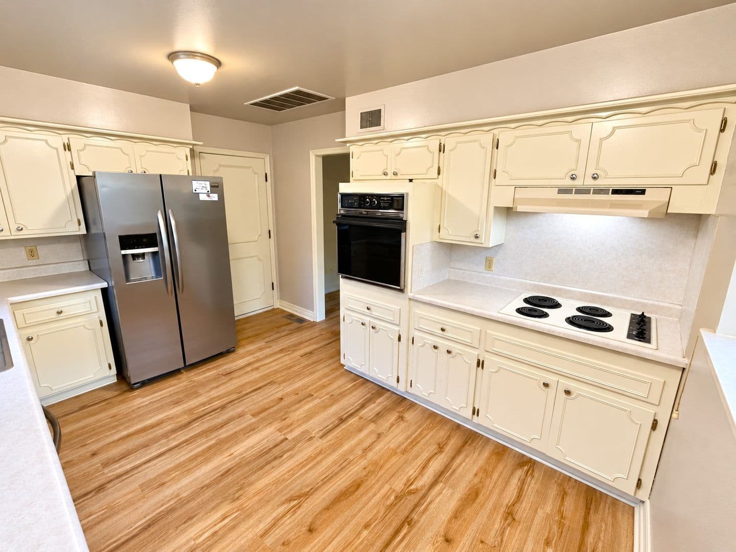 The Village House: 2808 Lakeside Dr