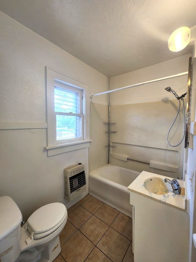 Oklahoma City Apartment: 1403 N Miller Blvd