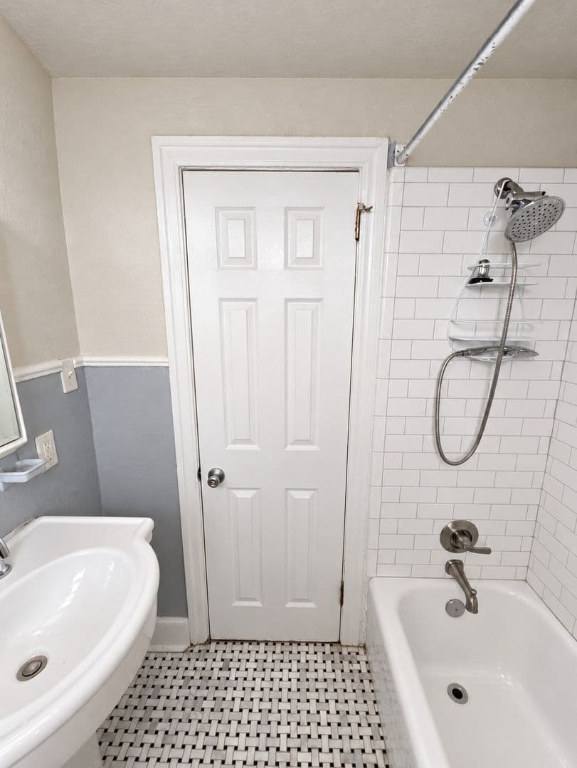 Oklahoma City Apartment: 714 NW 30th St