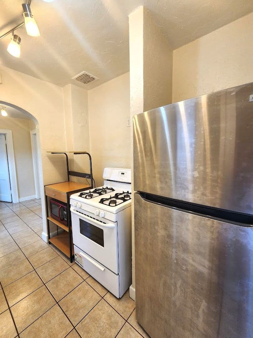 Oklahoma City Apartment: 1403 N Miller Blvd