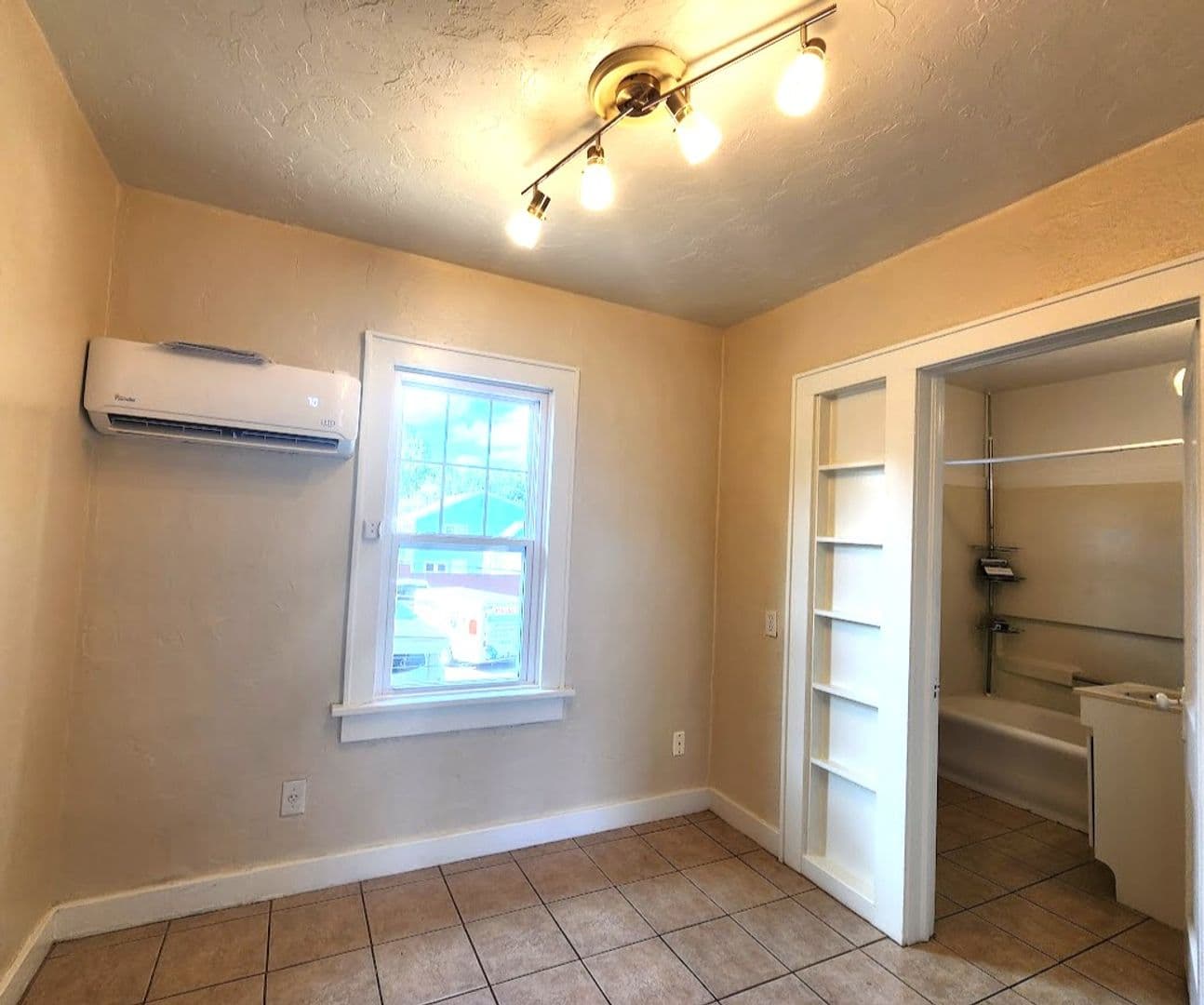 Oklahoma City Apartment: 1403 N Miller Blvd