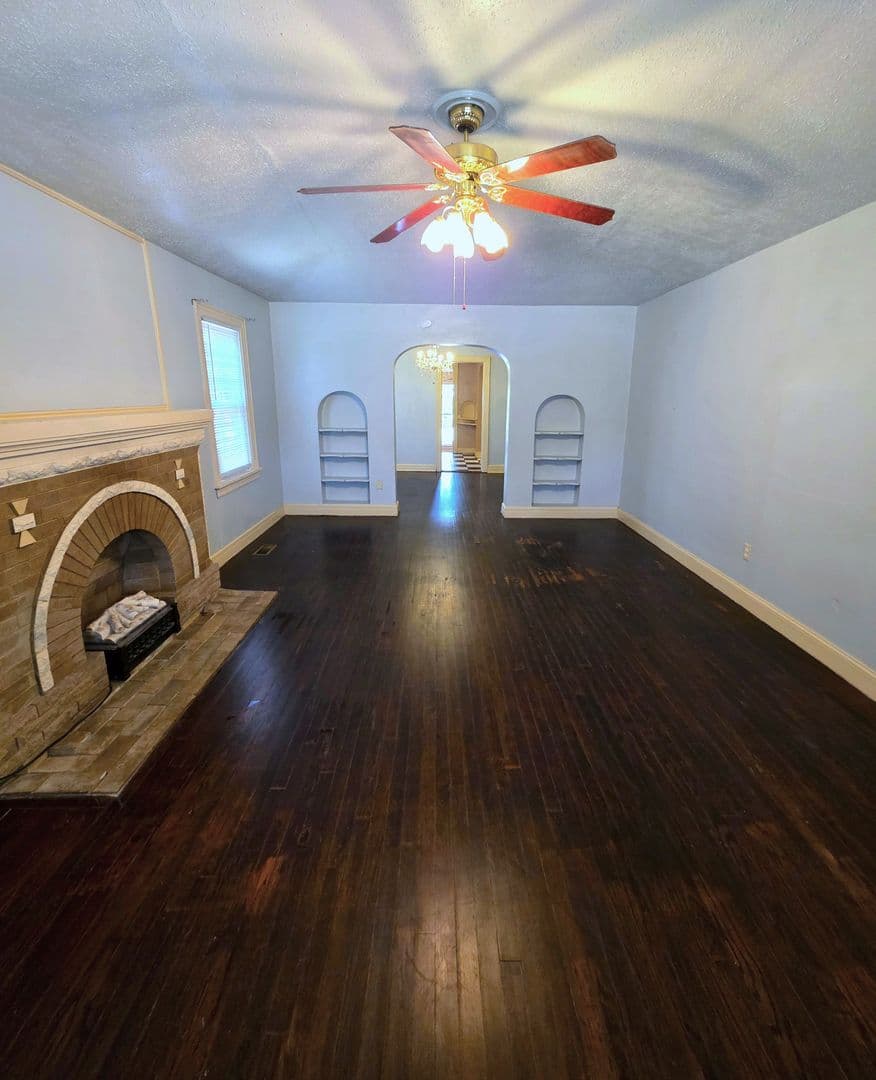 Oklahoma City House: 2765 NW 21st St