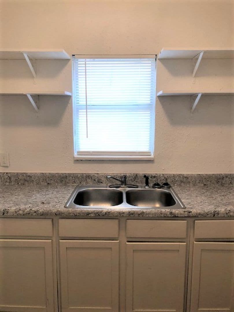 Oklahoma City Apartment: 540 SW 24th St