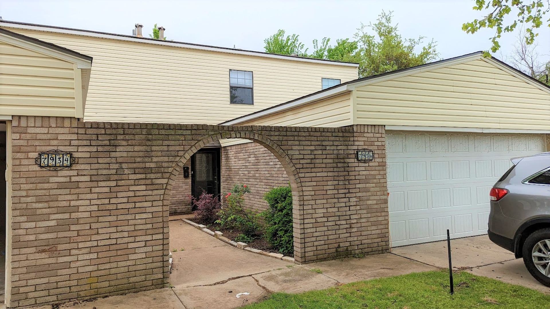 Bethany Apartment: 7934 NW 40th St