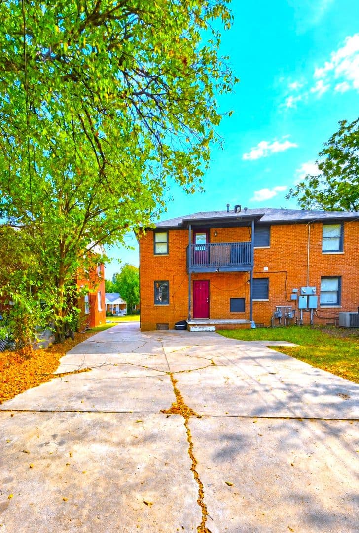 Oklahoma City Apartment: 2301 N Gatewood Ave