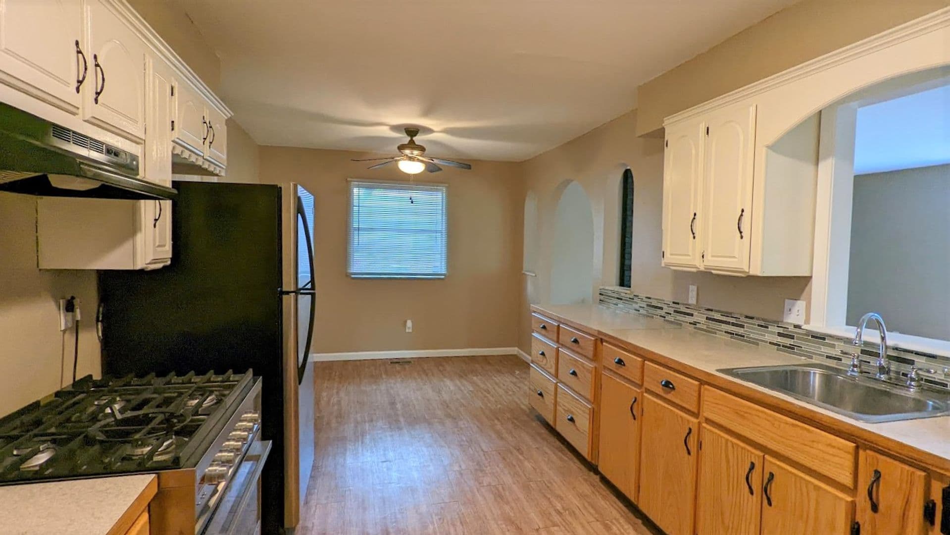 Bethany Apartment: 7934 NW 40th St