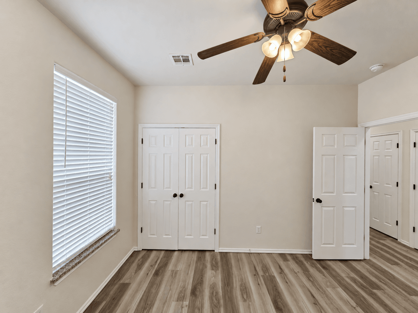 El Reno Apartment: 1822 Cypress Ln
