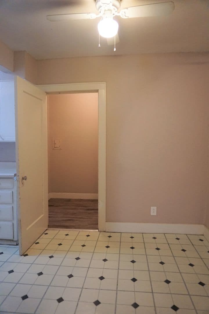 Oklahoma City Apartment: 3400 N Robinson Ave