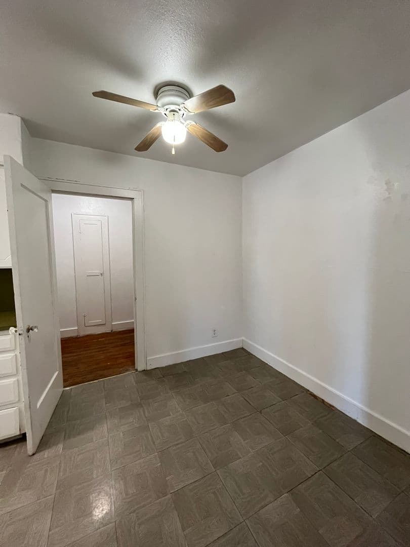 Oklahoma City Apartment: 3400 N Robinson Ave