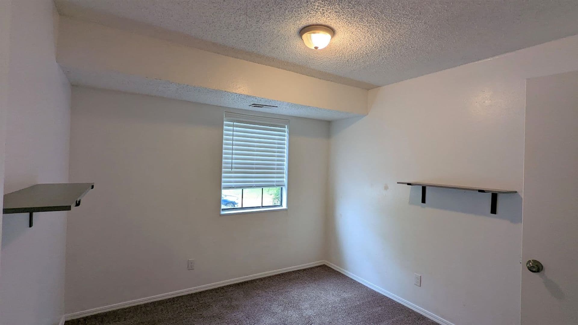 Bethany Apartment: 7934 NW 40th St