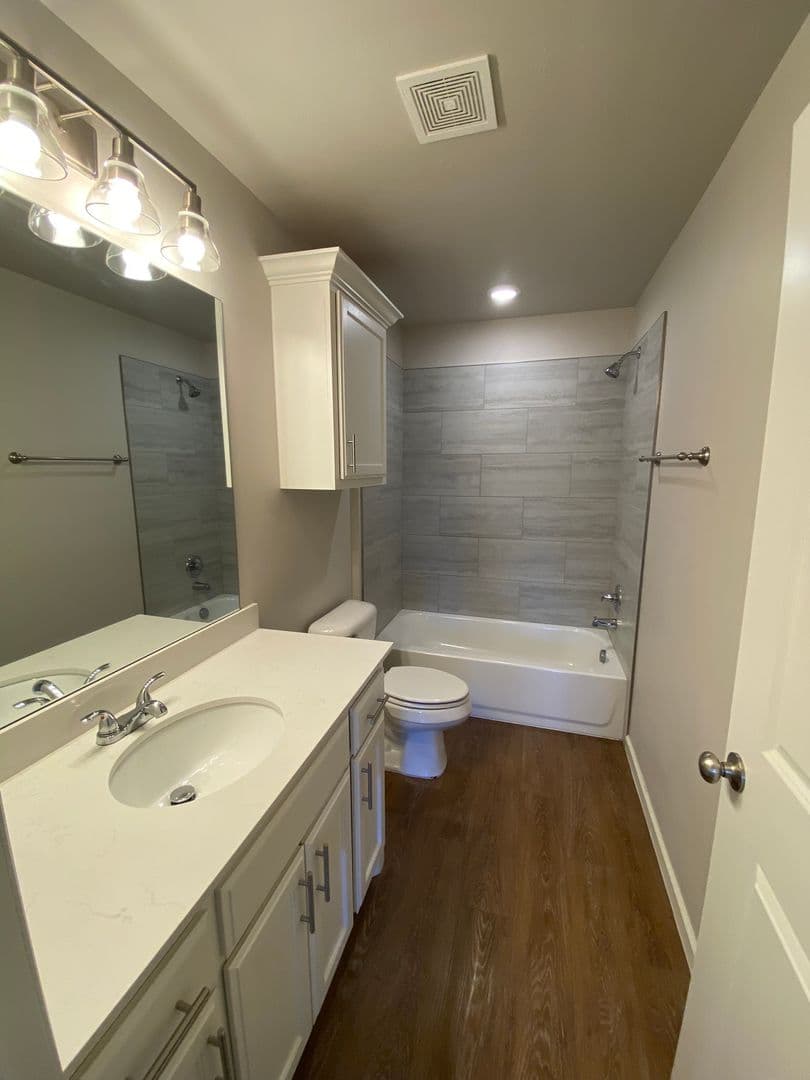 Oklahoma City Apartment: Summit Ridge