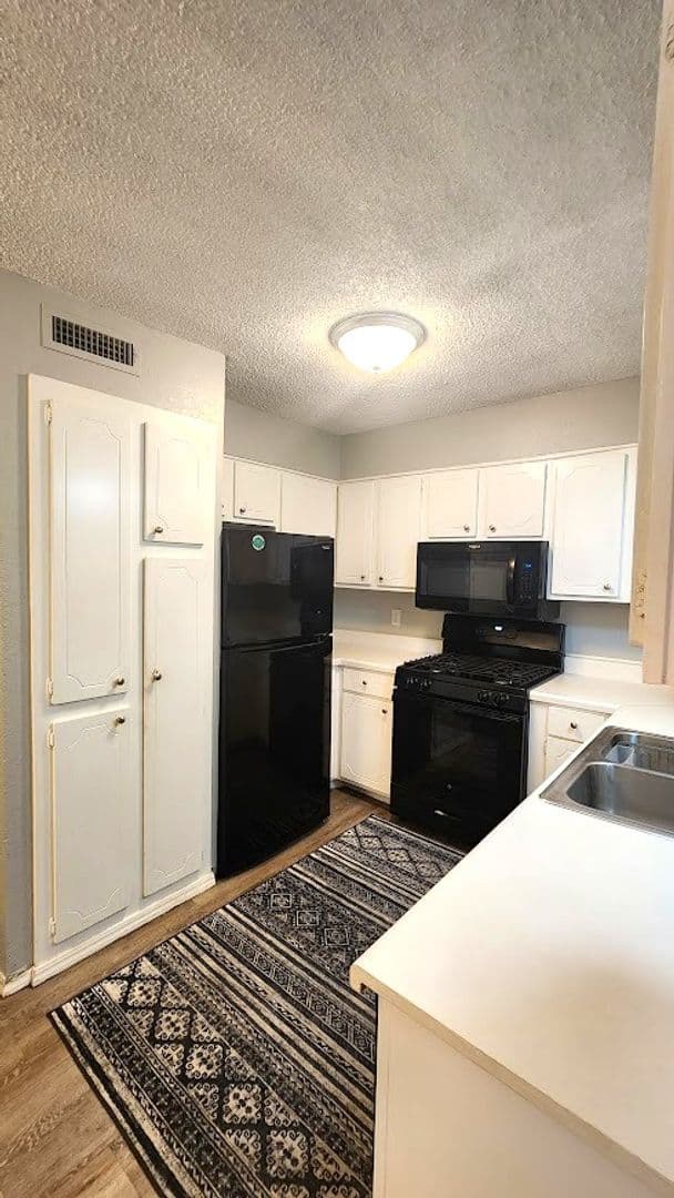 Oklahoma City House: 6704 N Meridian Ave, Unit A