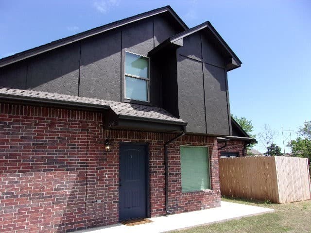 Harrah Apartment: 20600 E Reno Ave