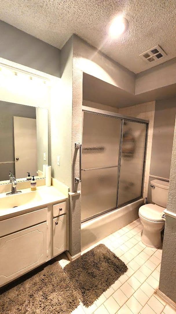 Oklahoma City House: 6704 N Meridian Ave, Unit A