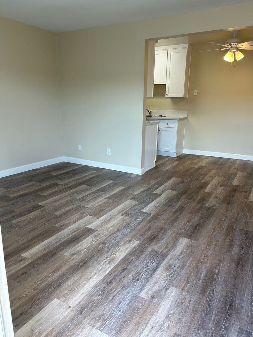 San Diego Apartment: 1560 Coronado Avenue