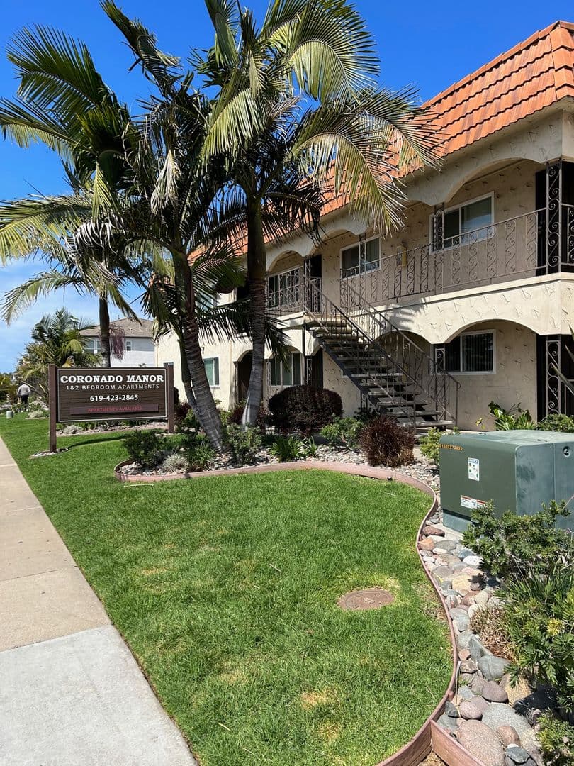 San Diego Apartment: 1560 Coronado Avenue