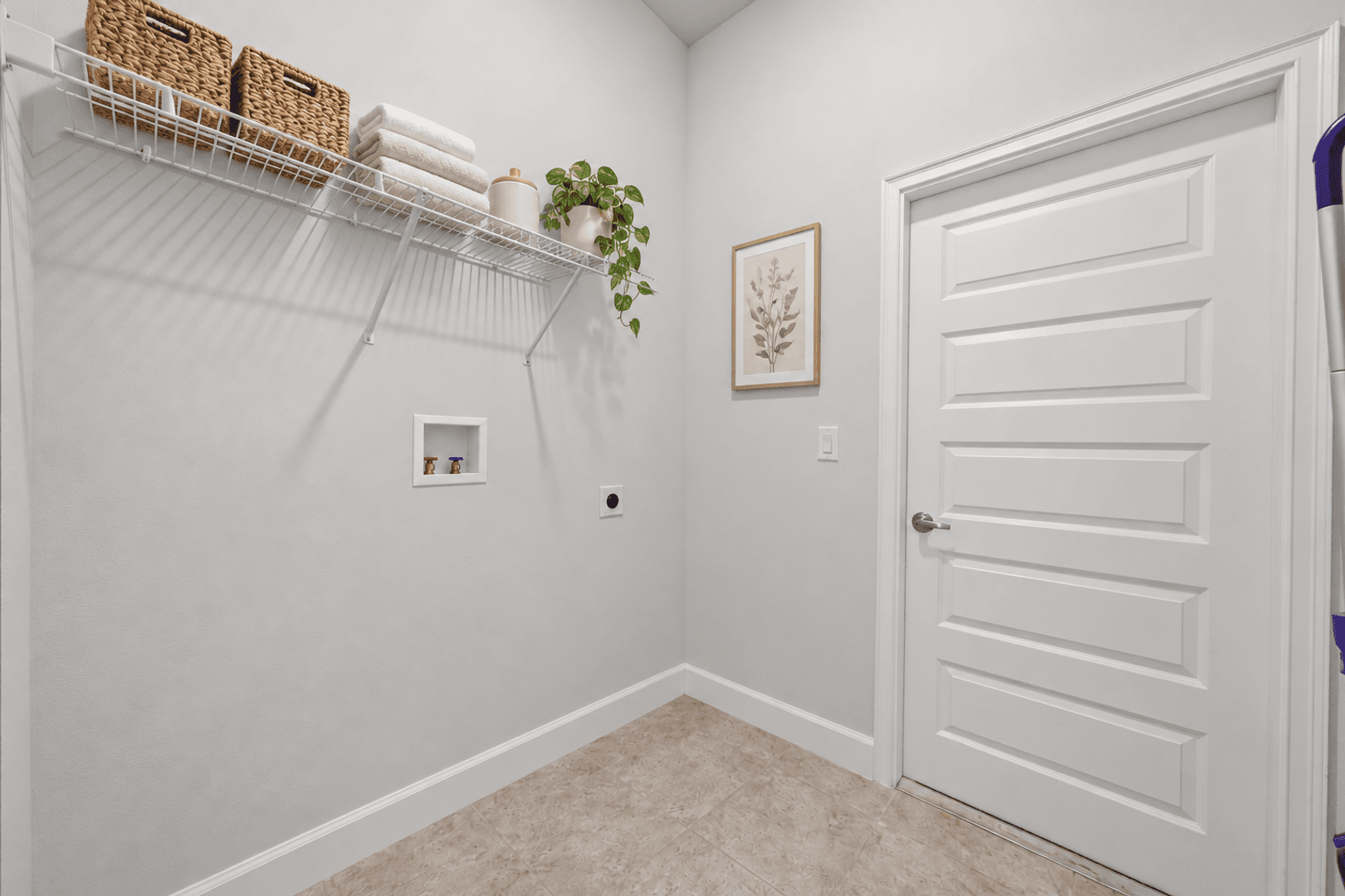 Cocoa House: 1261 Tupelo Circle