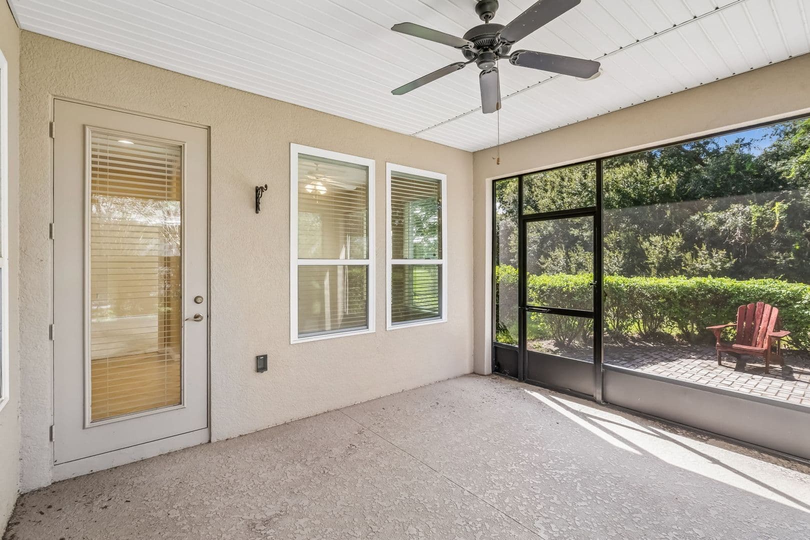 Groveland House: 374 Salt Marsh Lane