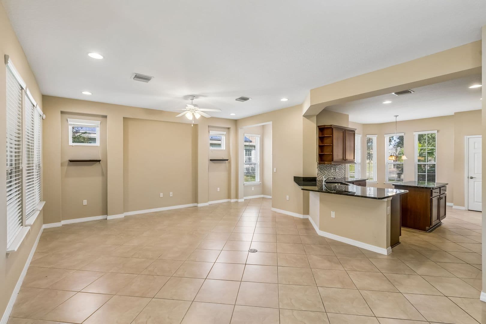 Groveland House: 374 Salt Marsh Lane