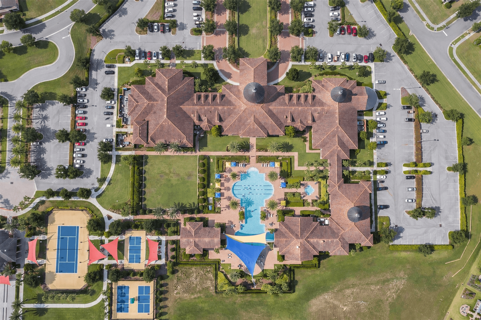 Groveland House: 374 Salt Marsh Lane