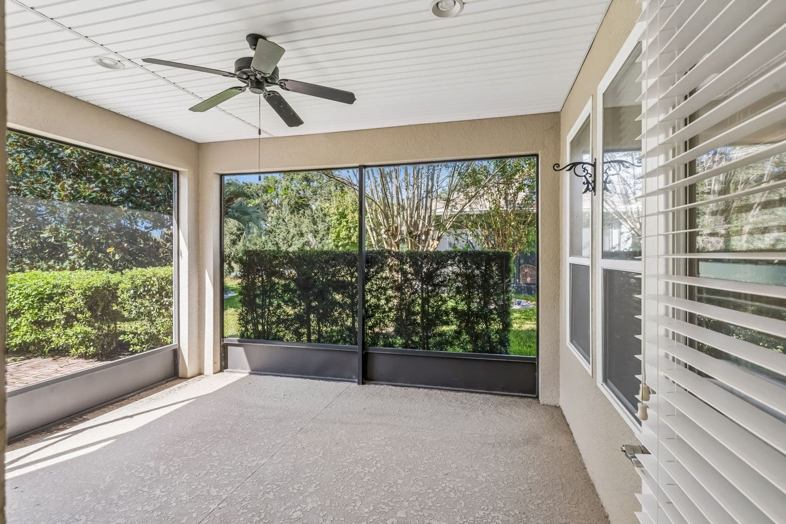 Groveland House: 374 Salt Marsh Lane