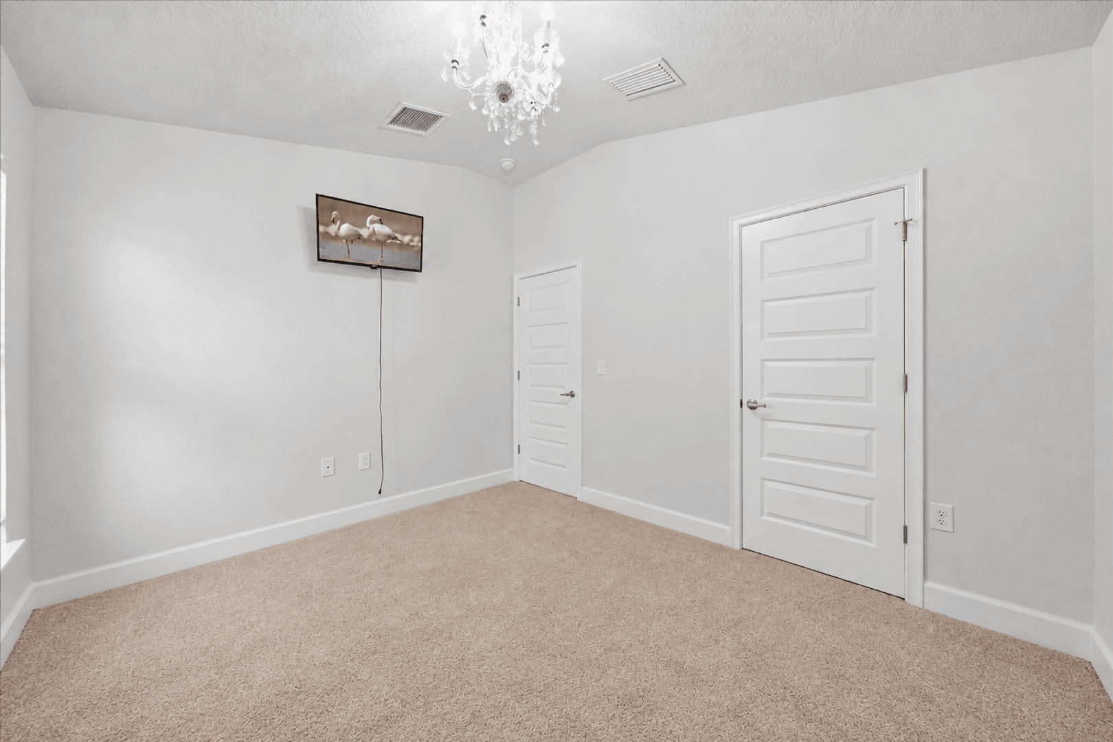 Cocoa House: 1261 Tupelo Circle