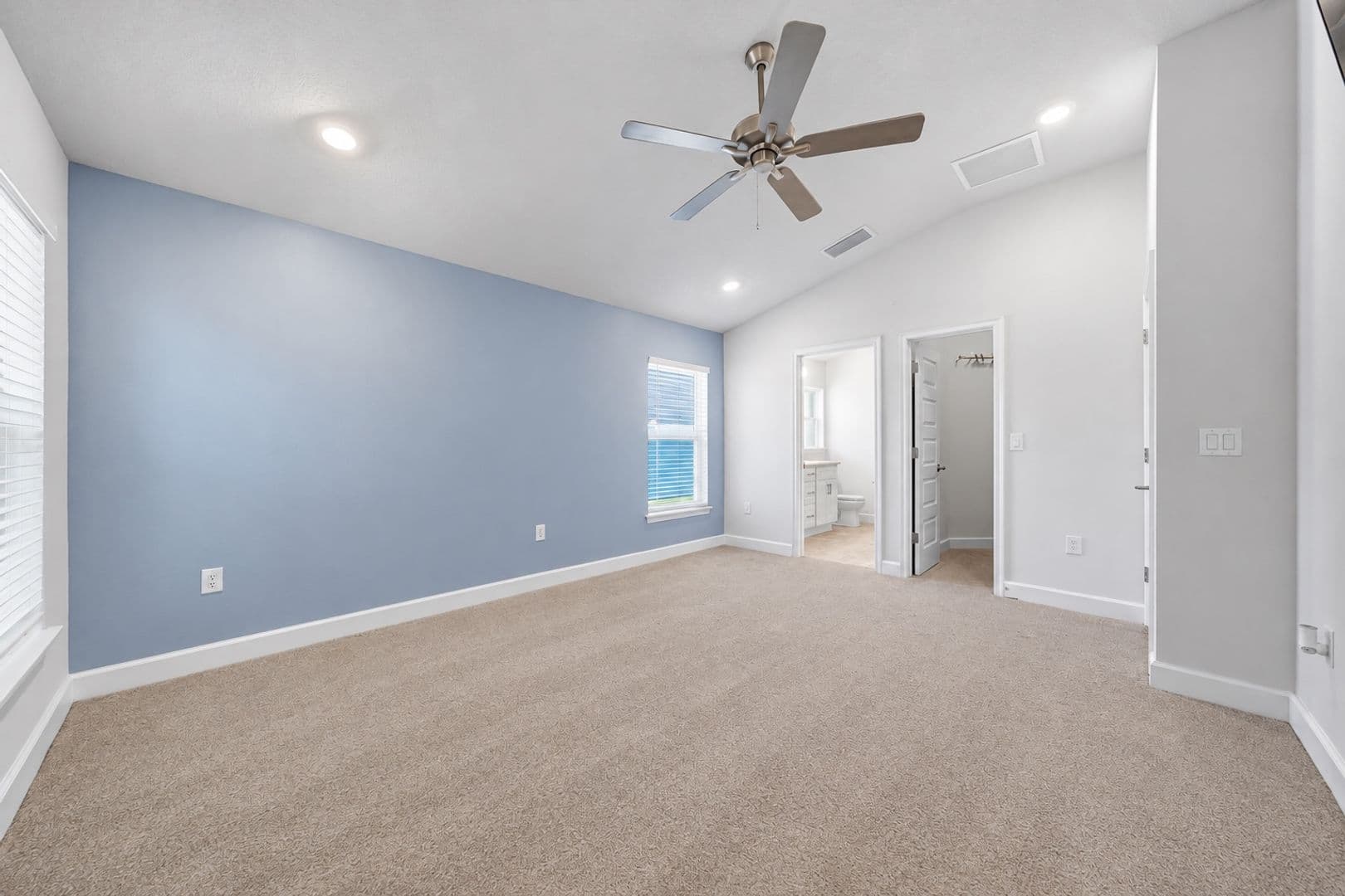 Cocoa House: 1261 Tupelo Circle