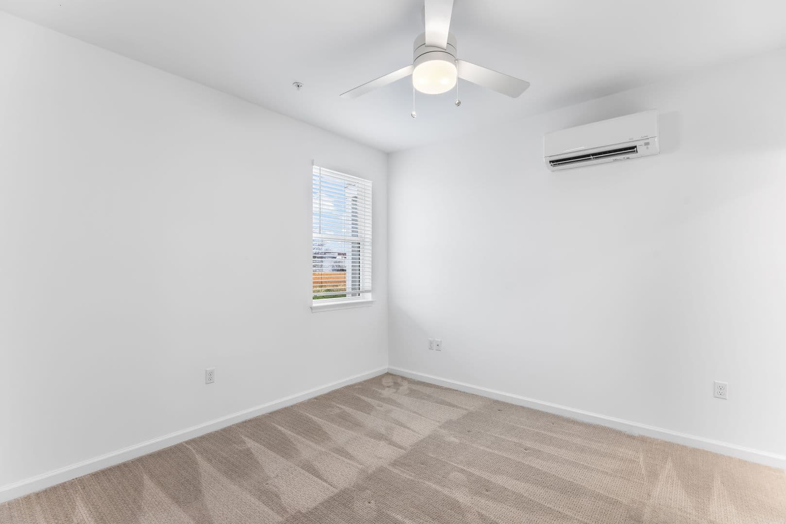 Rehoboth Beach Apartment: 32015 Azure Avenue