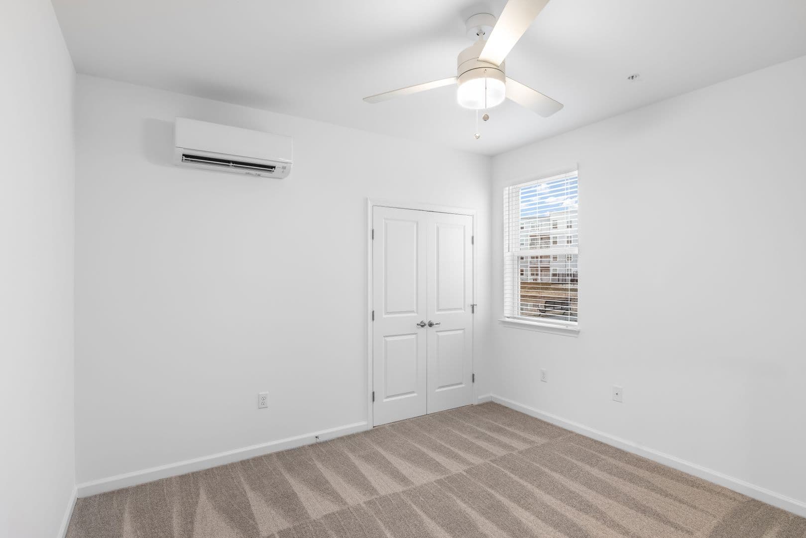 Rehoboth Beach Apartment: 32015 Azure Avenue