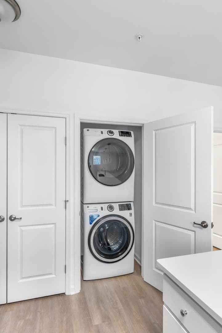 Rehoboth Beach Apartment: 32015 Azure Avenue