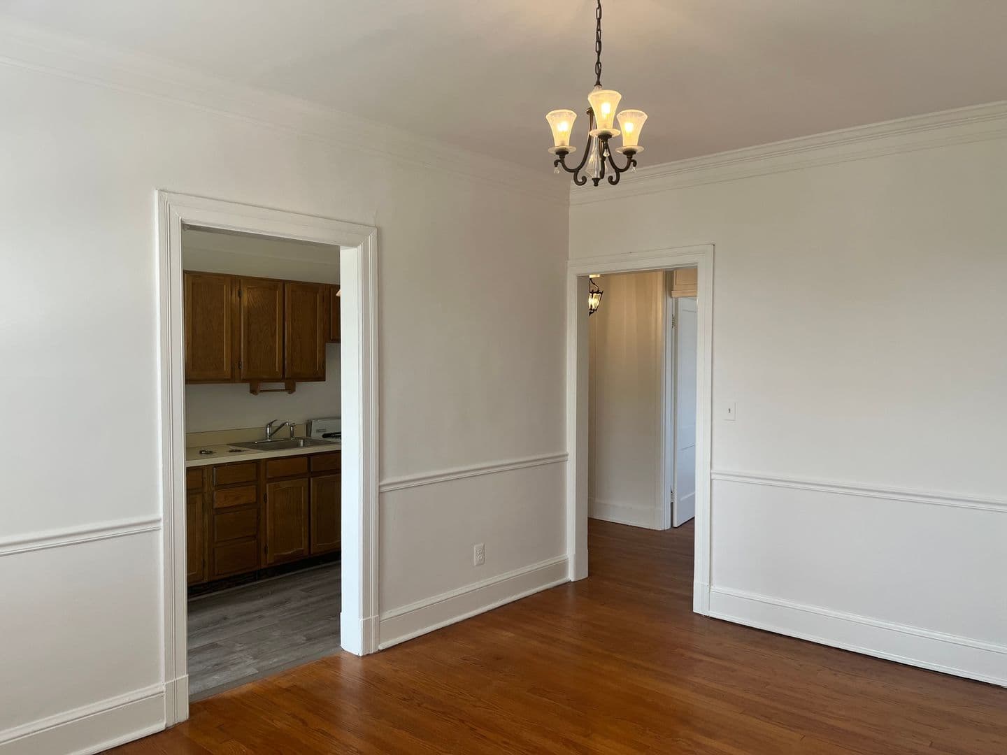Alexandria Apartment: 906 Prince Street