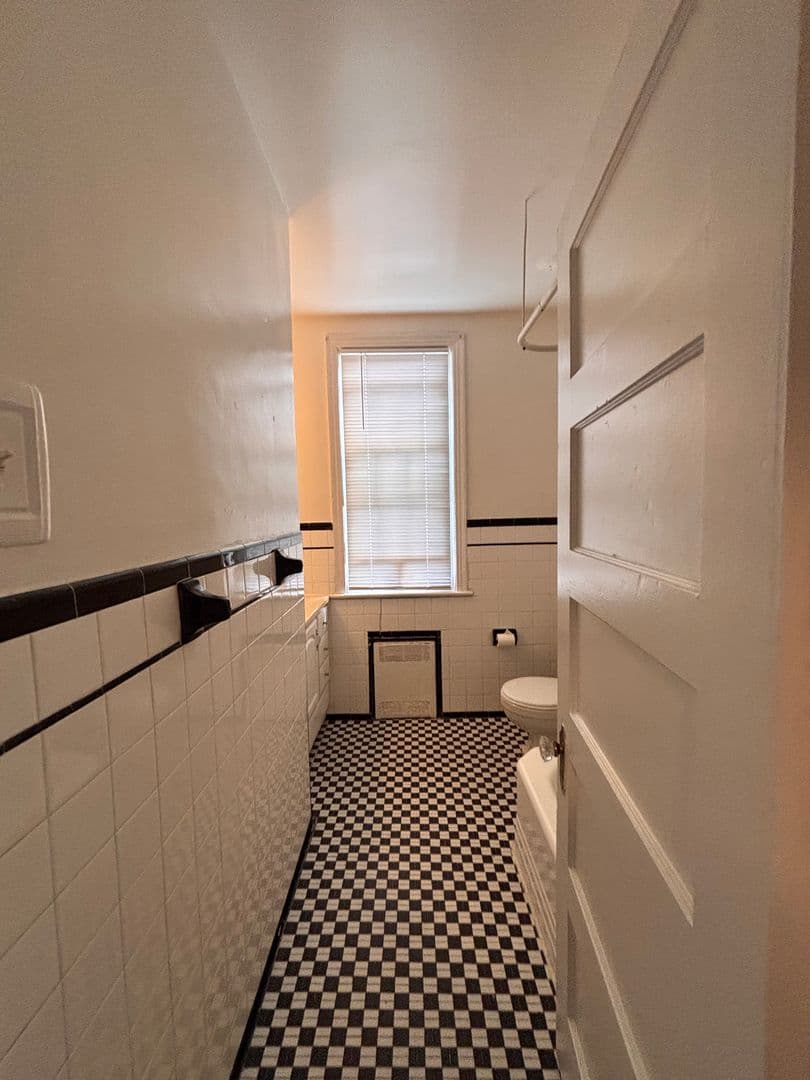 Alexandria Apartment: 400-426 E. Glendale St.