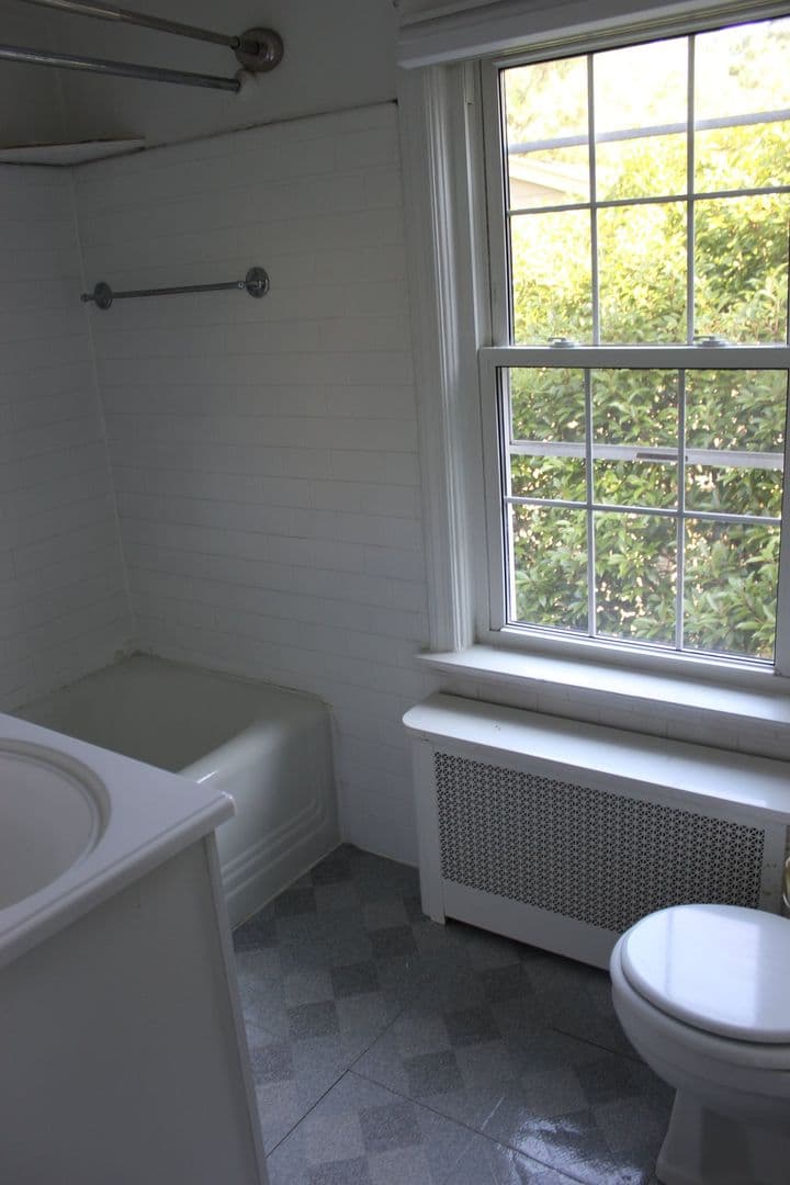 Alexandria House: 2702 Ridge Road Drive