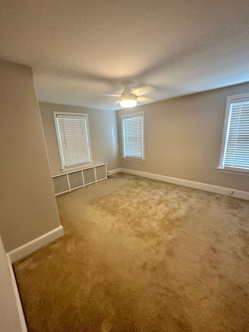 Alexandria House: 2702 Ridge Road Drive