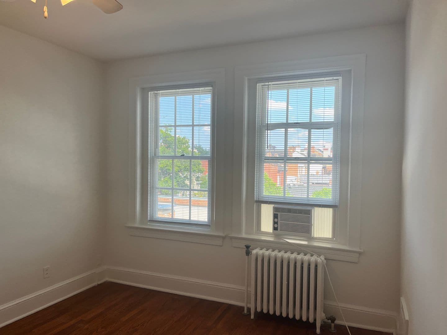 Alexandria Apartment: 906 Prince Street
