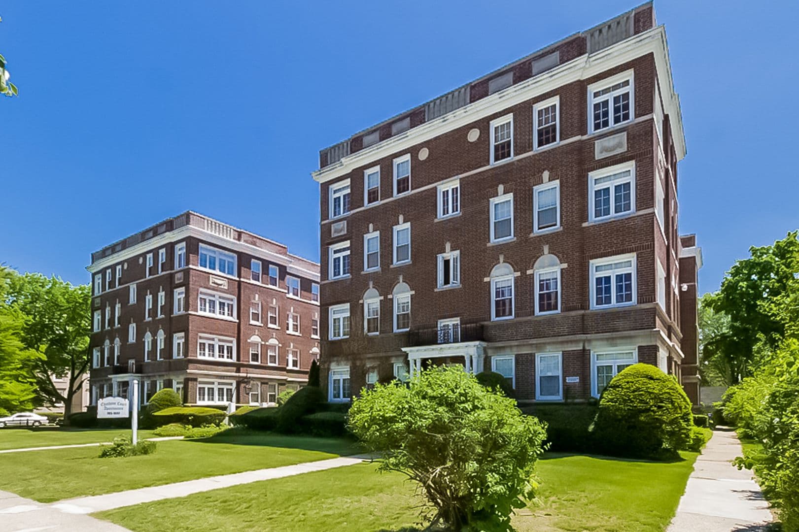 Springfield Apartment: 127-133 Sumner Avenue