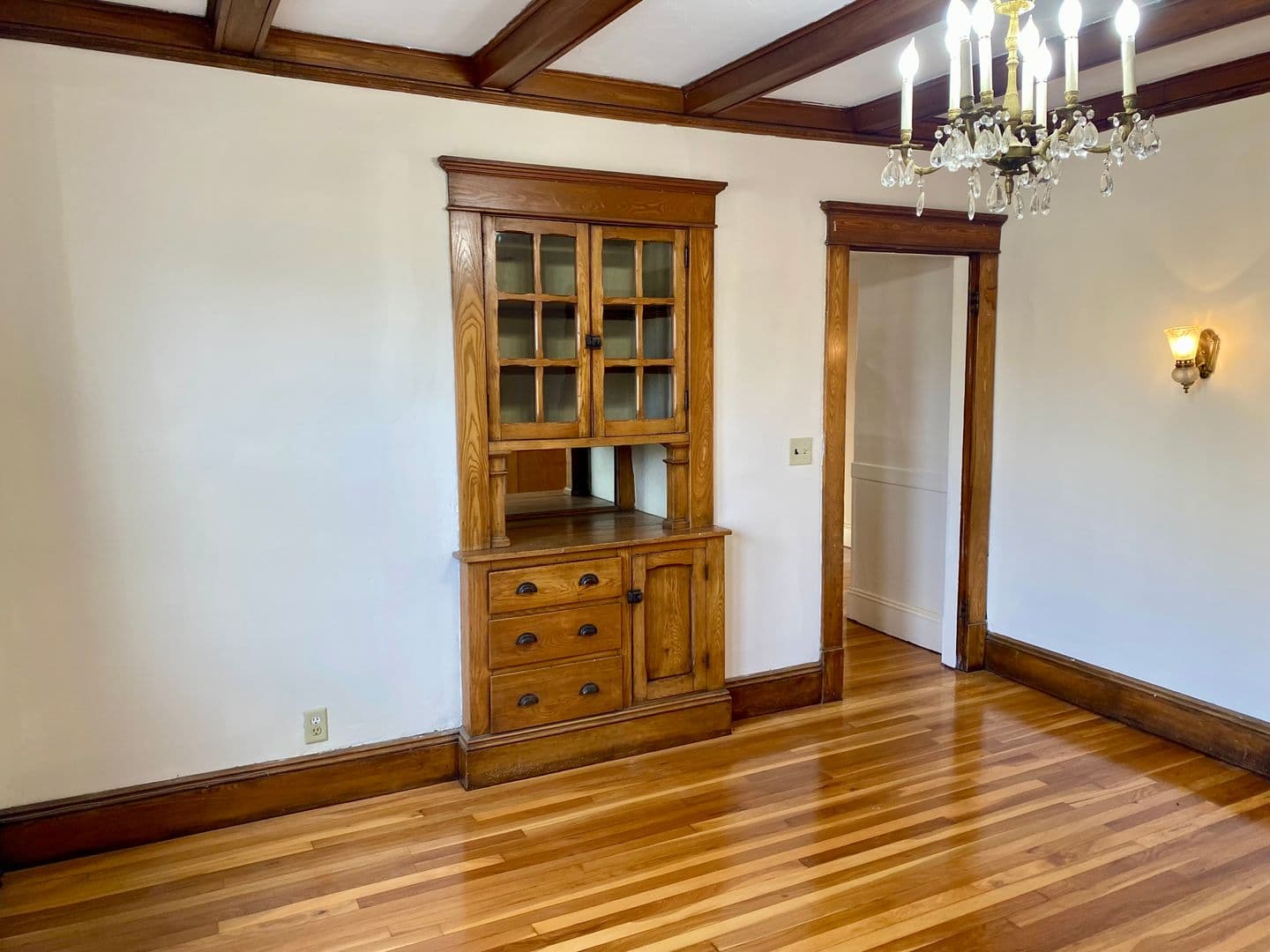 Springfield Apartment: 311-313 Fountain Street