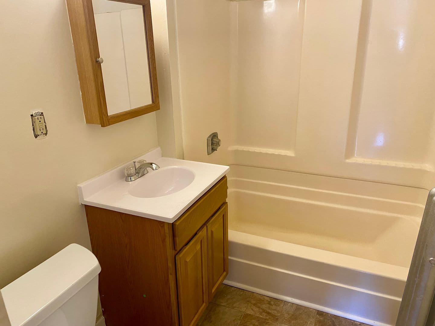 Springfield Apartment: 311-313 Fountain Street