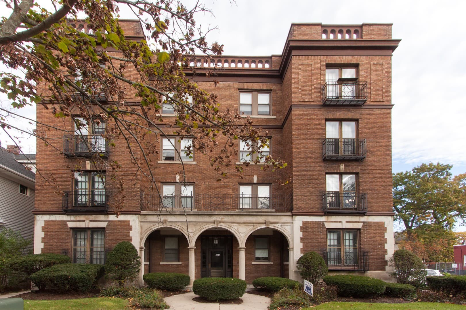 Springfield Apartment: 290-294 Sumner Avenue